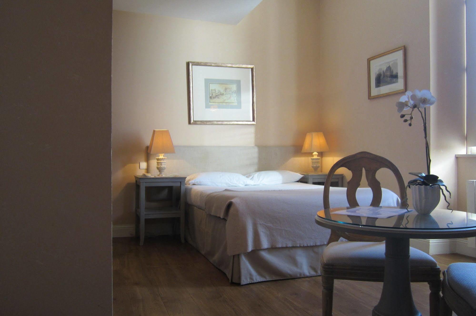 Chateau De Lazenay - Residence Hoteliere Bourges Kültér fotó